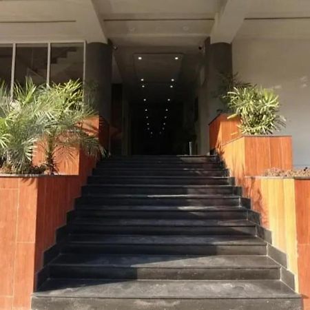 Furnished One-Bedroom Apartment For Rent Lahore Exterior photo